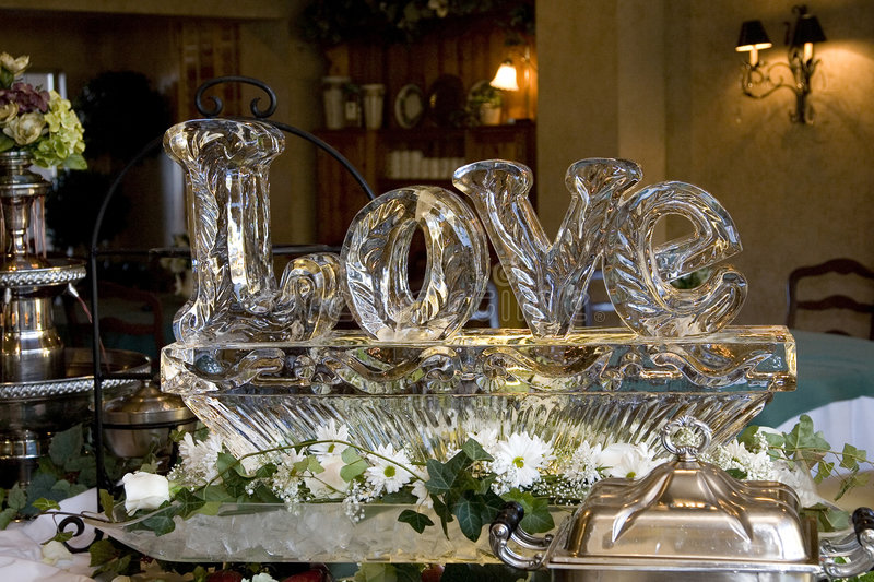 love-statue-glace-mariage